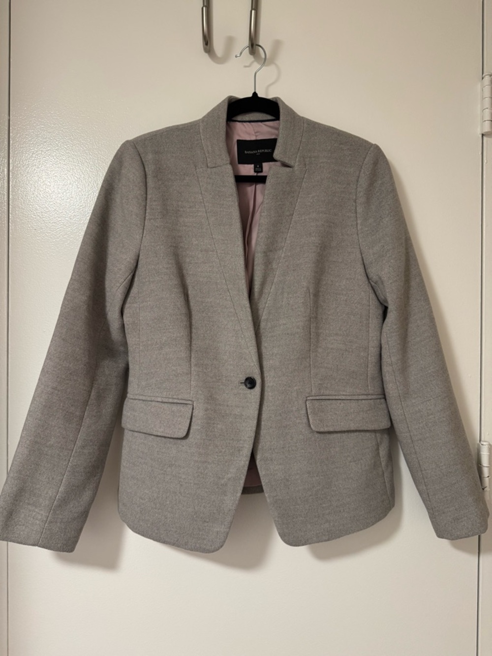 Banana Republic Light Gray Collarless Single-Button Blazer